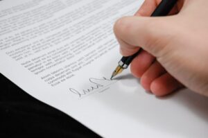 contract licensing agreement