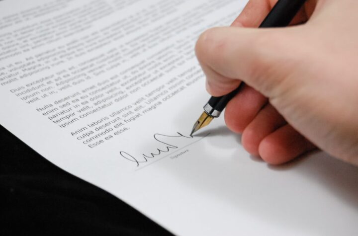 contract licensing agreement